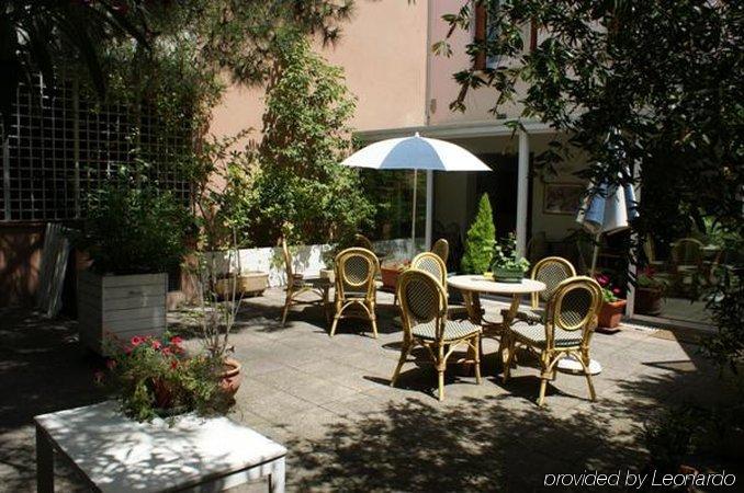 Garden Hôtel Toulouse Exterior foto